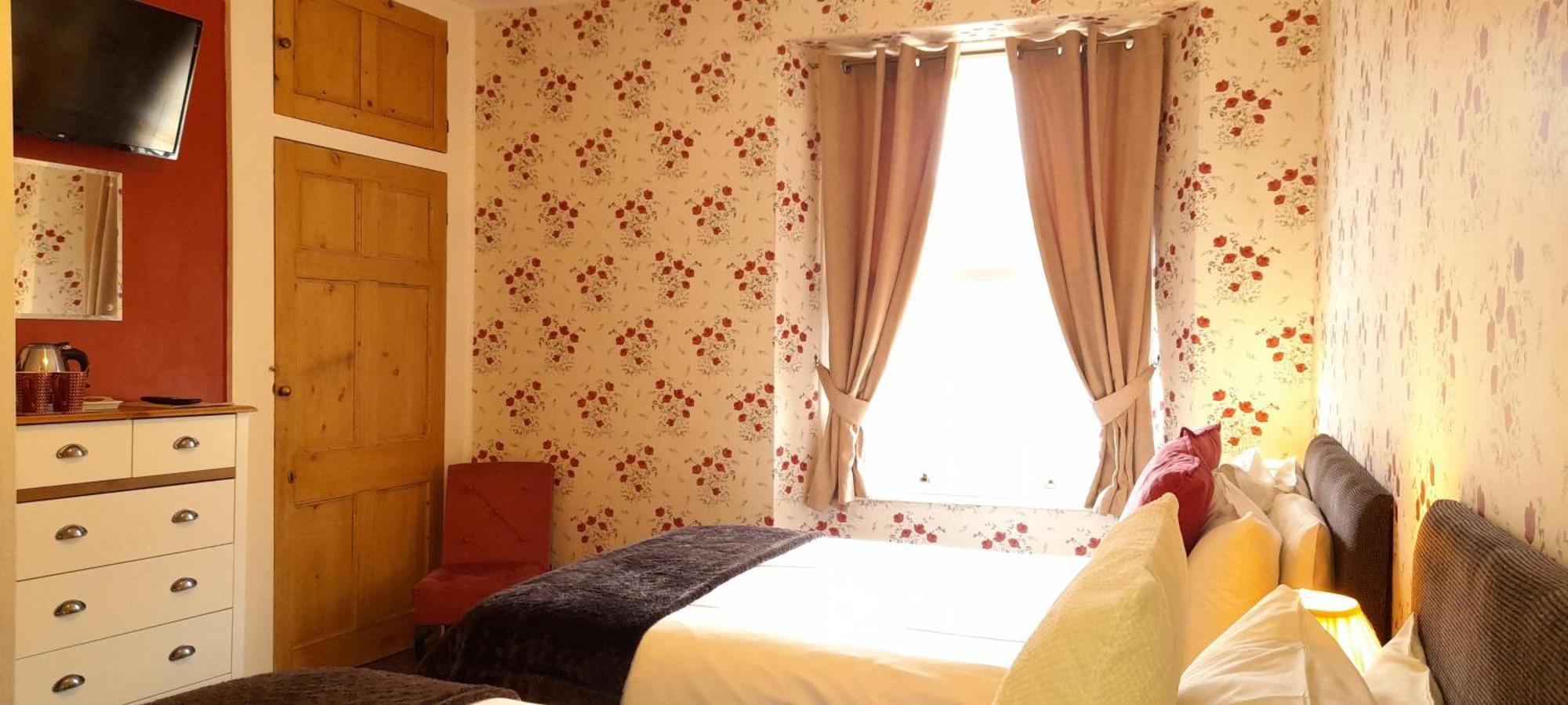 Bed and Breakfast Saffron House à Combe Martin Extérieur photo
