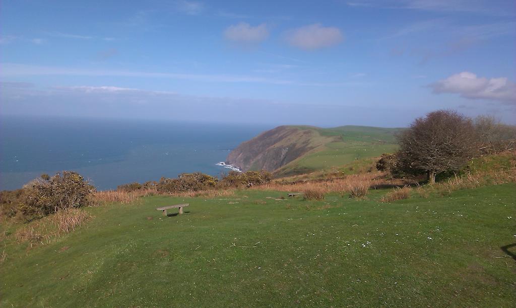 Bed and Breakfast Saffron House à Combe Martin Extérieur photo